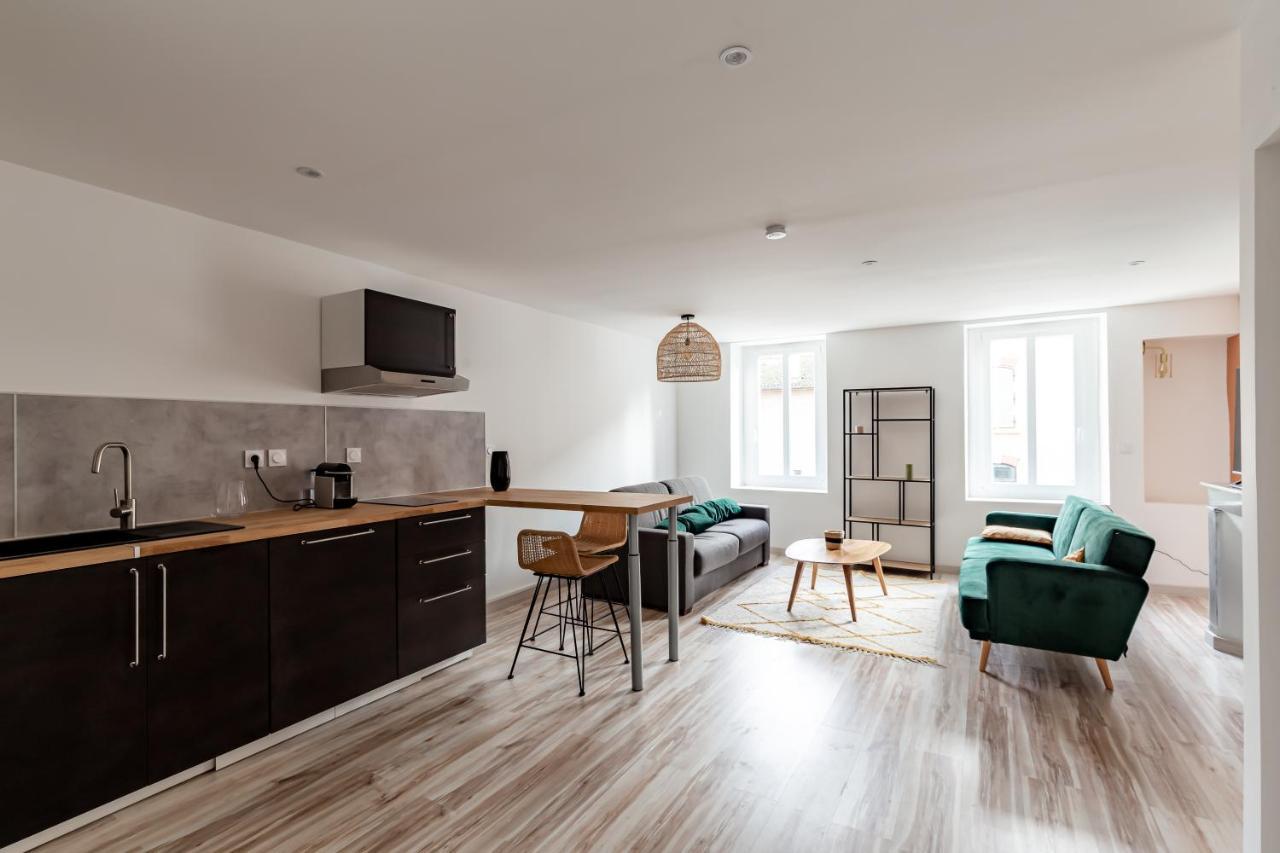L'Escale - Ma Cabotte Apartment Bourg-en-Bresse Bagian luar foto